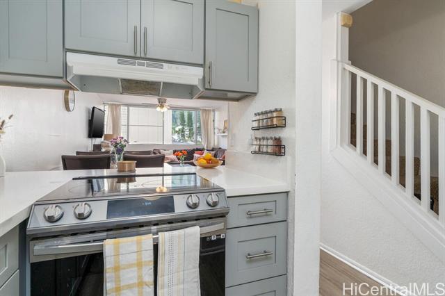 46-232 Kahuhipa Street, D202, Kaneohe, HI 96744