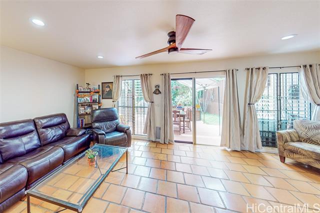 92-1036 Makakilo Drive, 21, Kapolei, HI 96707