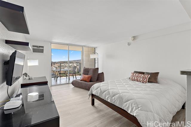 445 Seaside Avenue, 4204, Honolulu, HI 96815