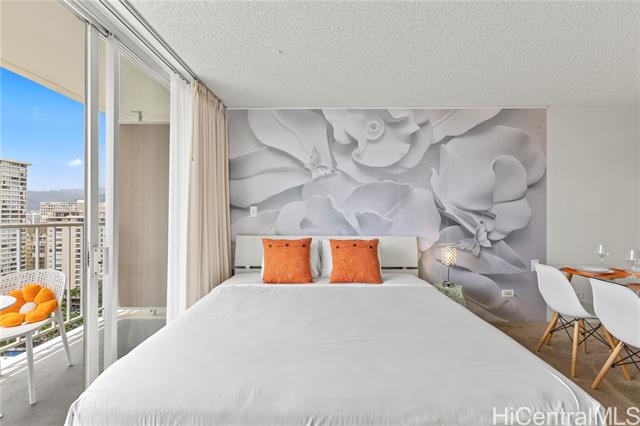 364 Seaside Avenue, 1808, Honolulu, HI 96815