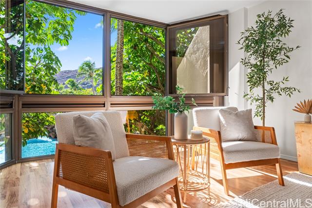 501 Hahaione Street, 1/2H, Honolulu, HI 96825