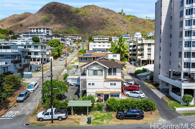 404 Magellan Avenue, Honolulu, HI 96813
