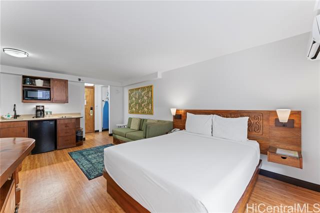 2425 Kuhio Avenue, 303, Honolulu, HI 96815