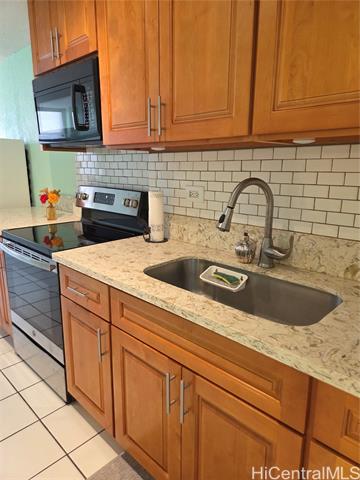 425 Ena Road, B804, Honolulu, HI 96815