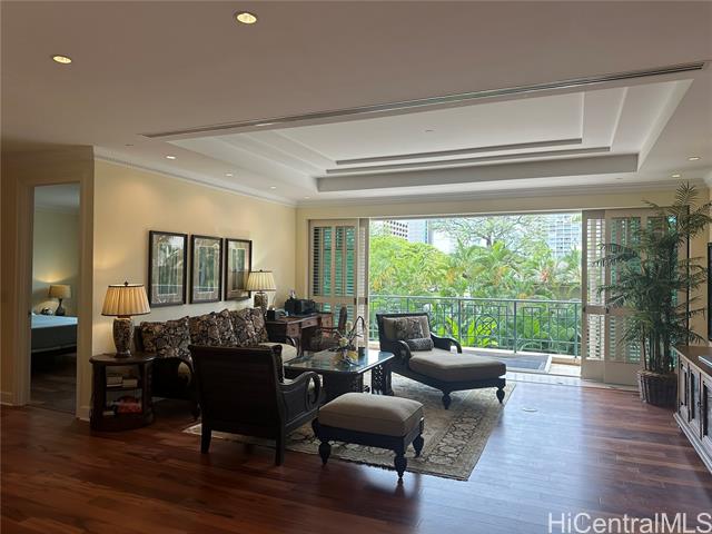 1740 Beretania Street, 33, Honolulu, HI 96826