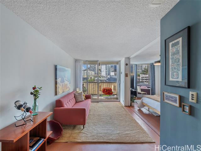 1535 Pensacola Street, 600, Honolulu, HI 96822