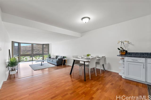 501 Hahaione Street, 1/17H, Honolulu, HI 96825
