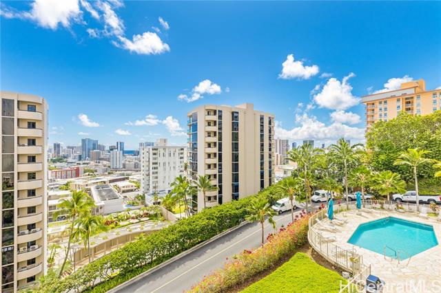 999 Wilder Avenue, 305, Honolulu, HI 96822