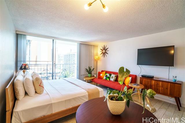 364 Seaside Avenue, 1302, Honolulu, HI 96815