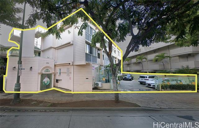 2406 Kuhio Avenue, Honolulu, HI 96815