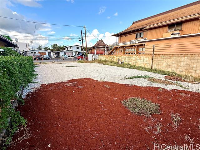 1041 Kama Lane, Honolulu, HI 96817