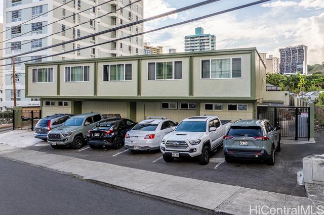 1624 Liholiho Street, Honolulu, HI 96822