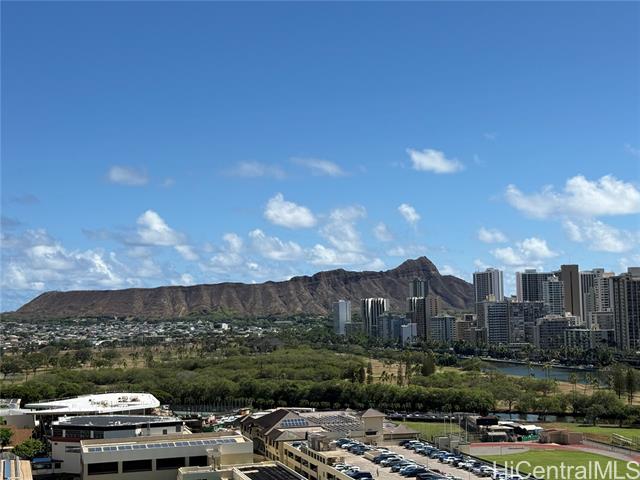 555 University Avenue, 1904, Honolulu, HI 96826