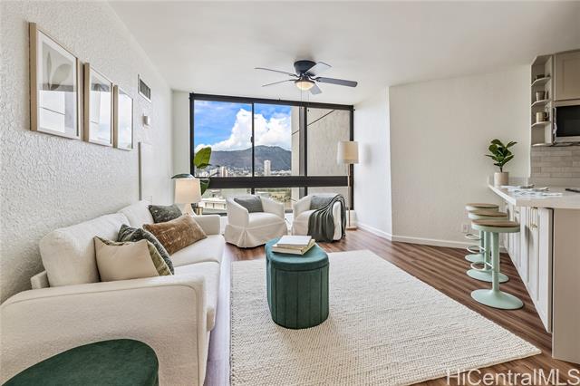 300 Wai Nani Way, 2104, Honolulu, HI 96815