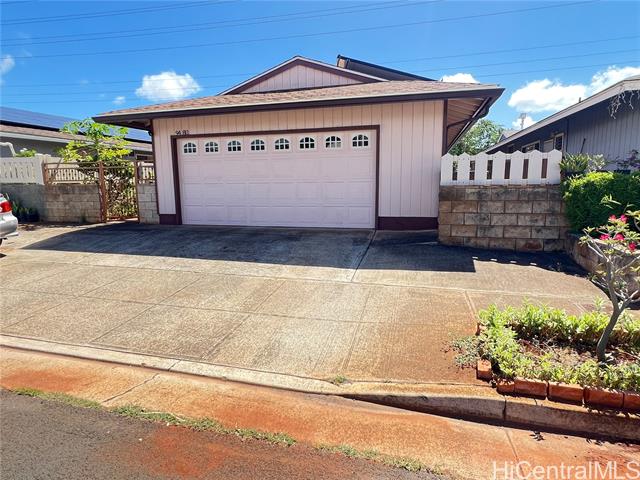 94-811 Kaaholo Street, Waipahu, HI 96797
