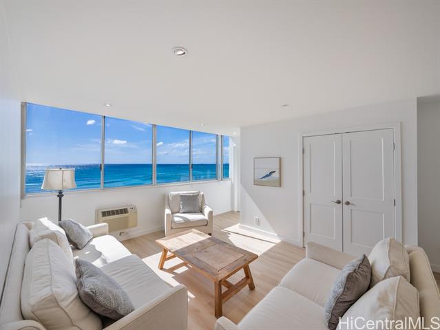 2500 Kalakaua Avenue, 901, Honolulu, HI 96815