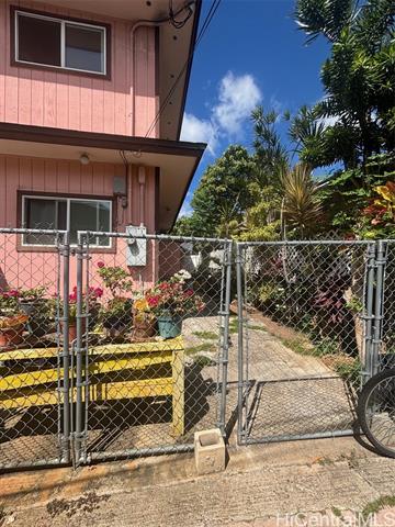 1926 Hani Lane, A, Honolulu, HI 96819
