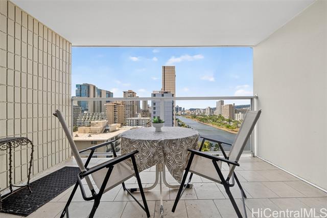 445 Seaside Avenue, 1602, Honolulu, HI 96815