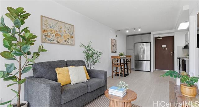 1655 Makaloa Street, 406, Honolulu, HI 96814