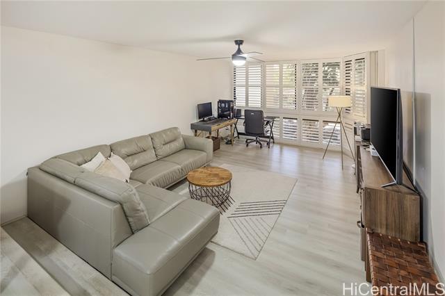 531 Hahaione Street, 2/1A, Honolulu, HI 96825