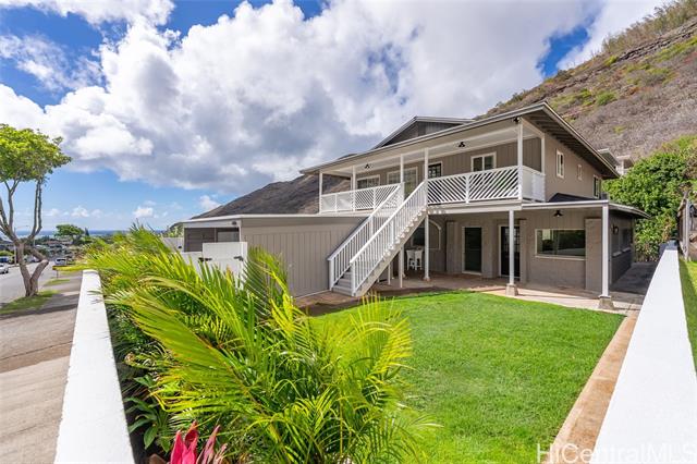 668 Kuliouou Road, Honolulu, HI 96821