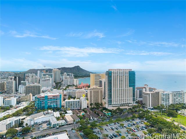 247 Beach Walk, 303, Honolulu, HI 96815