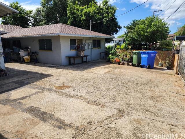 94-1311 Waipahu Street, Waipahu, HI 96797