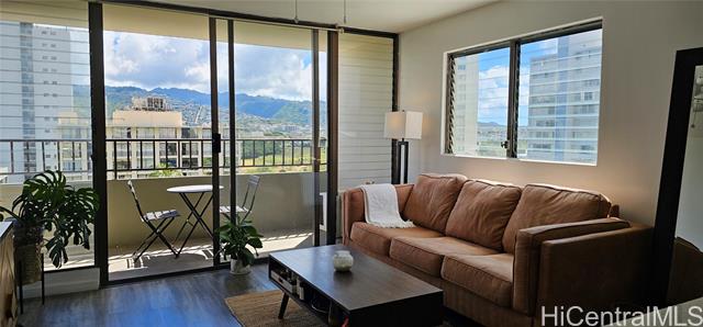 2240 Kuhio Avenue, 905, Honolulu, HI 96815