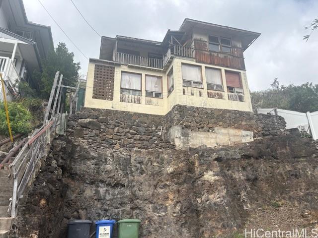 3250 Hoanoho Place, Honolulu, HI 96816