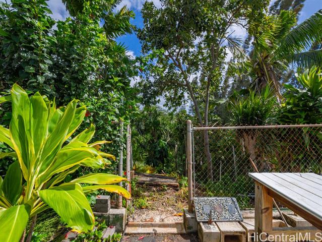 2335 Amokemoke Street, Pearl City, HI 96782