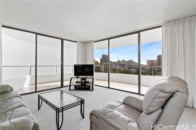 1910 Ala Moana Boulevard, 19D, Honolulu, HI 96815