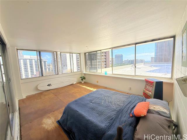 425 Ena Road, 5D, Honolulu, HI 96815