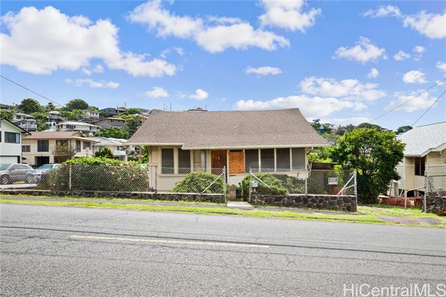 2023 Houghtailing Street, Honolulu, HI 96817