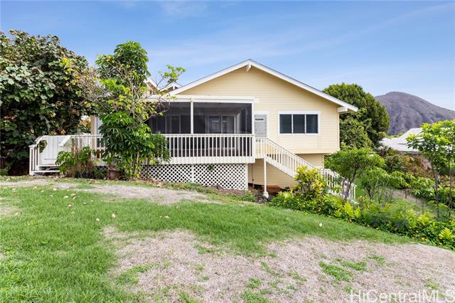 860 Kaahue Street, Honolulu, HI 96825