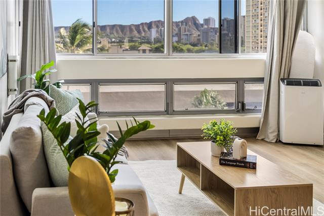 500 University Avenue, 736, Honolulu, HI 96826