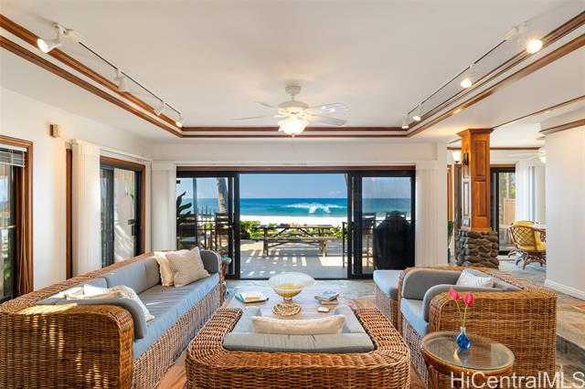 59-377 Ke Nui Road, Haleiwa, HI 96712