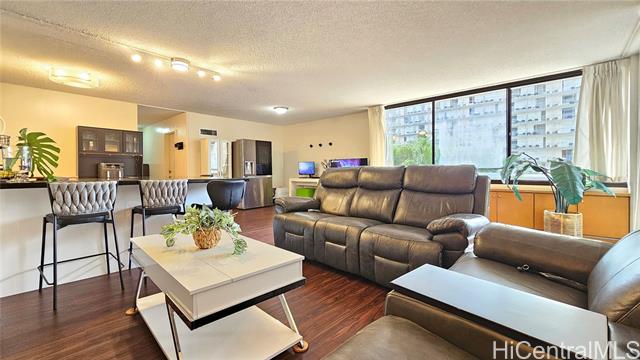 2215 Aloha Drive, DH405, Honolulu, HI 96815