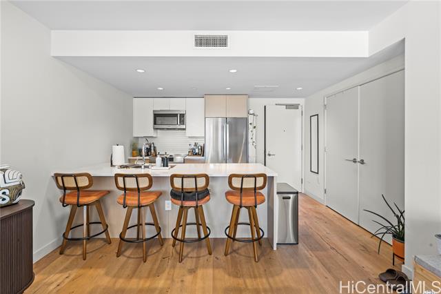 1001 Queen Street, 3209, Honolulu, HI 96814