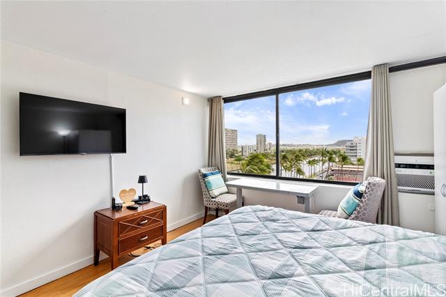 444 Niu Street, 1007, Honolulu, HI 96815