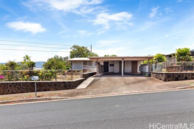 286 Hoomalu Street, Pearl City, HI 96782