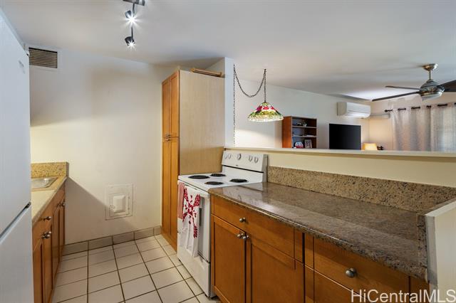 411 Kaiolu Street, 504, Honolulu, HI 96815