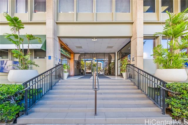 747 Amana Street, 1405, Honolulu, HI 96814