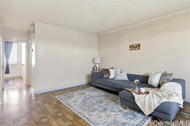 94-249 Waikele Road, B313, Waipahu, HI 96797