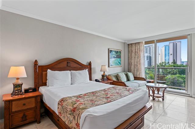 2045 Kalakaua Avenue, 403, Honolulu, HI 96815