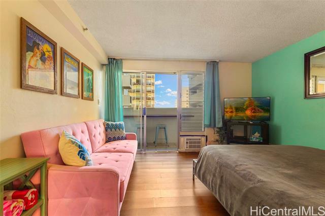 2463 Kuhio Avenue, 905, Honolulu, HI 96815