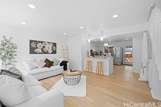 1151 Wainiha Street, D, Honolulu, HI 96825