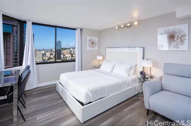 444 Niu Street, 2702, Honolulu, HI 96815