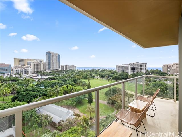 2045 Kalakaua Avenue, 1007, Honolulu, HI 96815