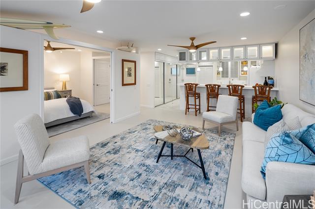 2895 Kalakaua Avenue, 209, Honolulu, HI 96815