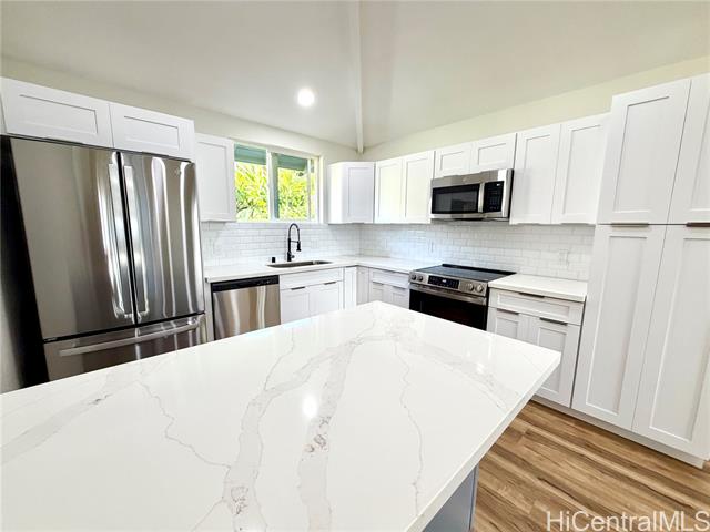 95-595 Naholoholo Street, Mililani, HI 96789